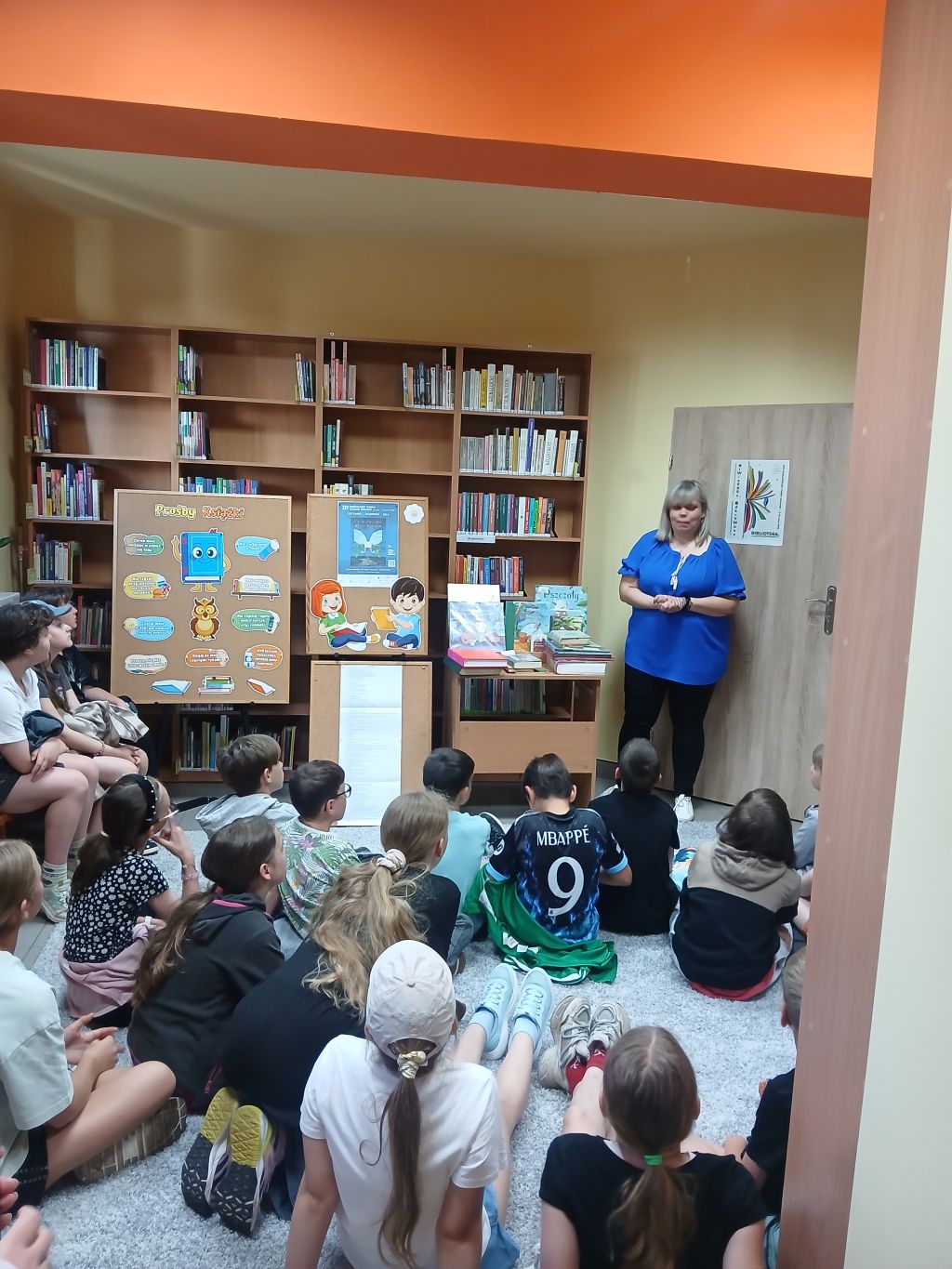 Lekcja w bibliotece